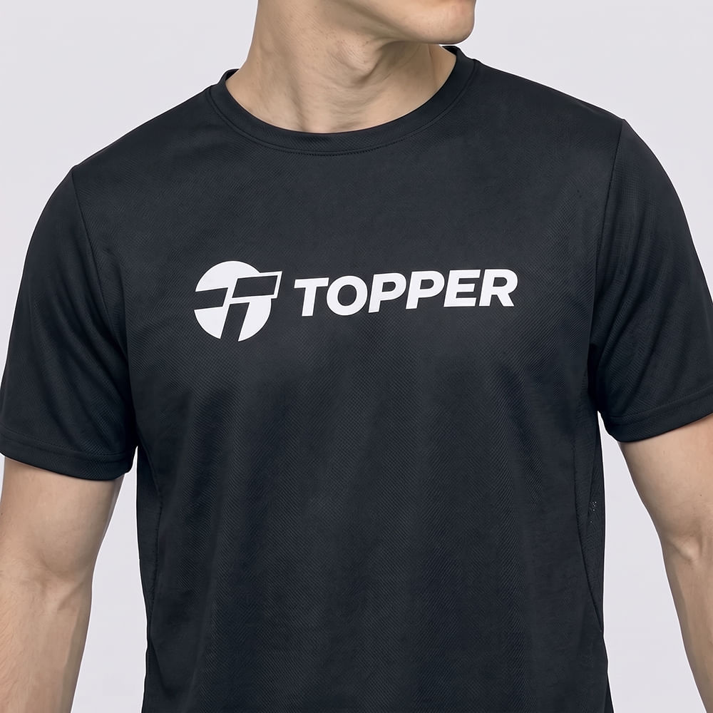 REMERA HOMBRE ESTAMPADA - BRAND TEE — imagen 4
